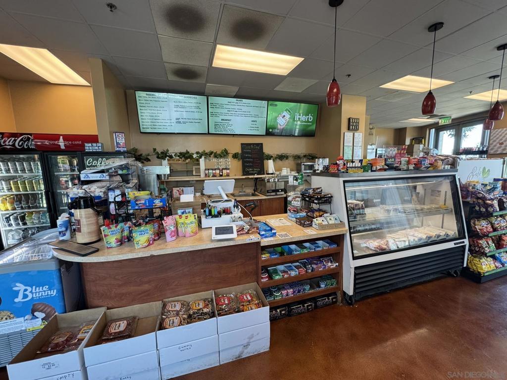 MLS #250030795SD img 0