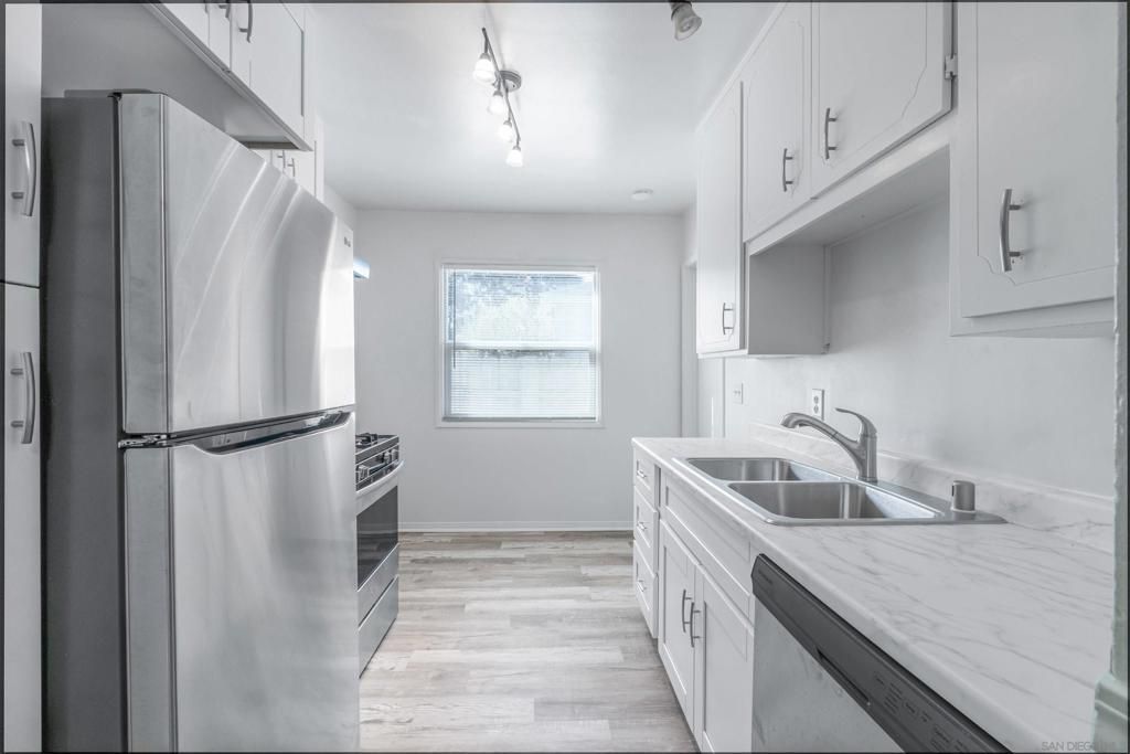 MLS #250031354SD image #0