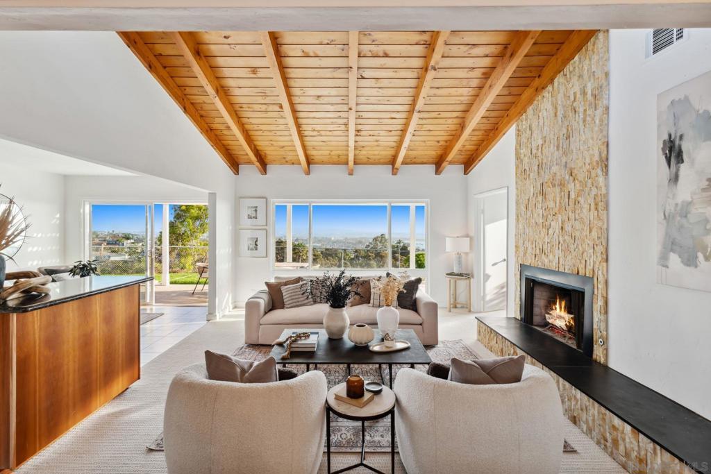 MLS #250031602SD img 0