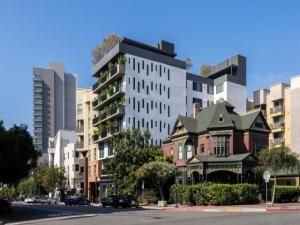 MLS #250031688SD image #0