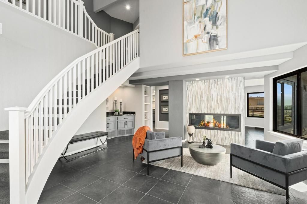 MLS #250031878SD image #0