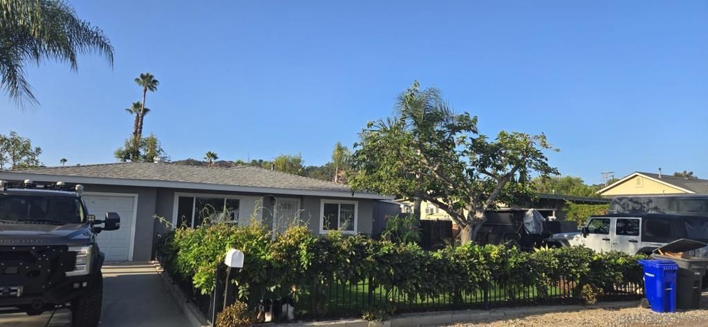 MLS #250032015SD image #0