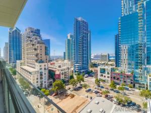 MLS #250032382SD image #0