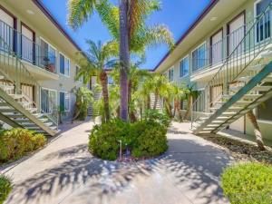 MLS #250032786SD image #0