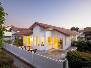 MLS #250032961SD image #0