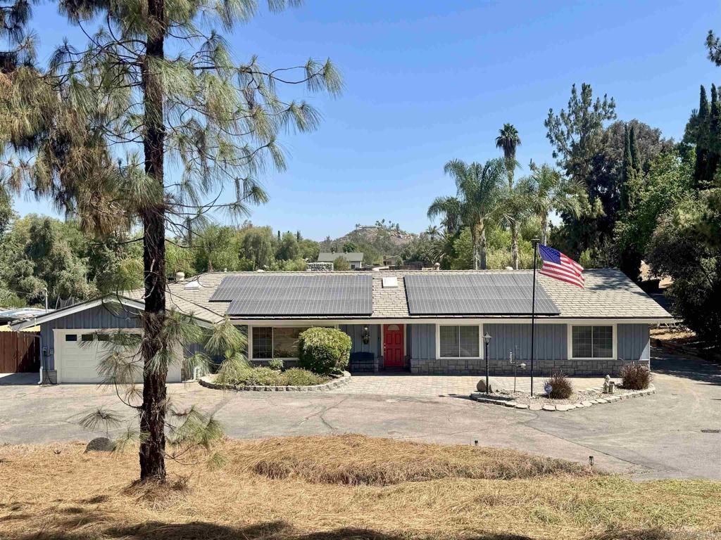 MLS #250033134SD img 0