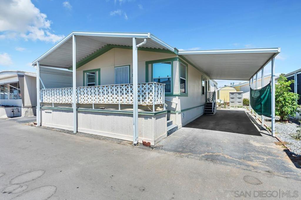 MLS #250033496SD image #0