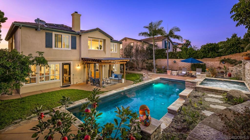 MLS #250033578SD img 0