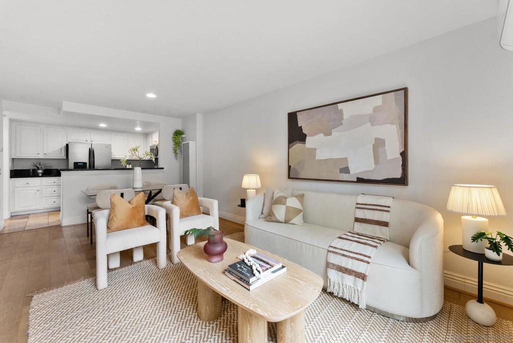 MLS #250033694SD img 0