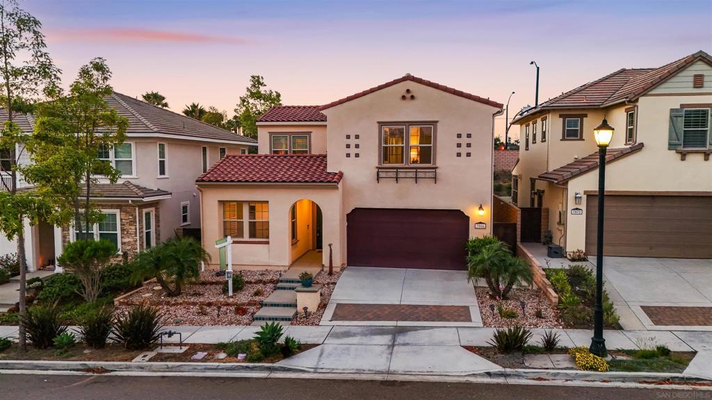 MLS #250033818SD img 0