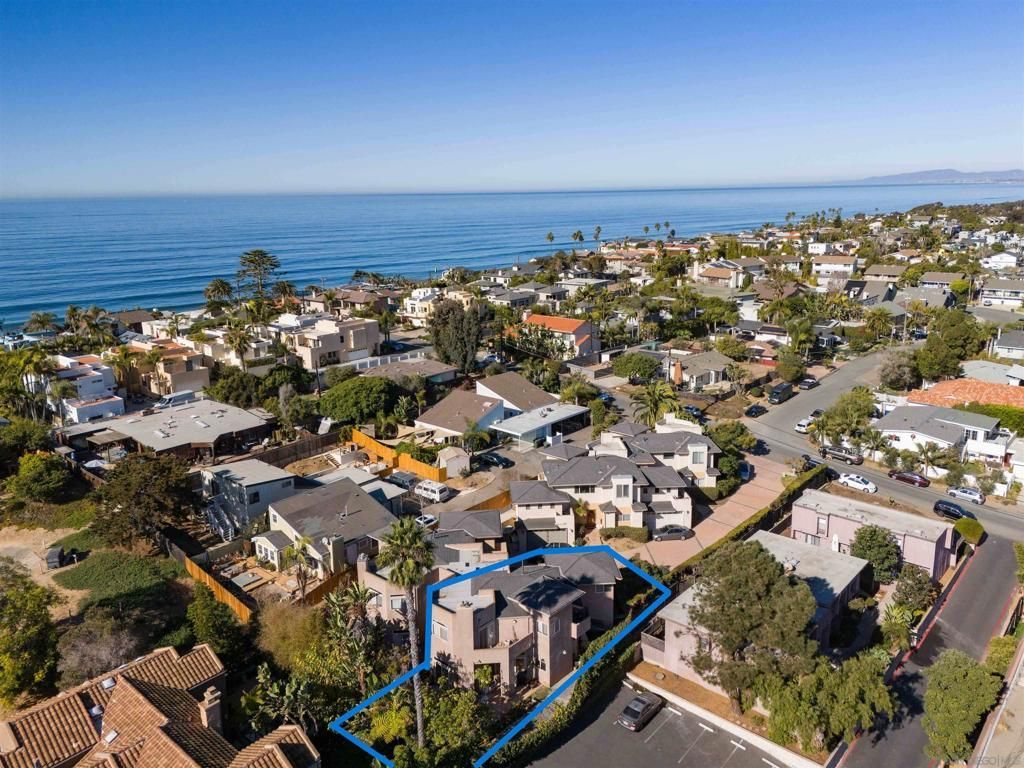 MLS #250033876SD image #0