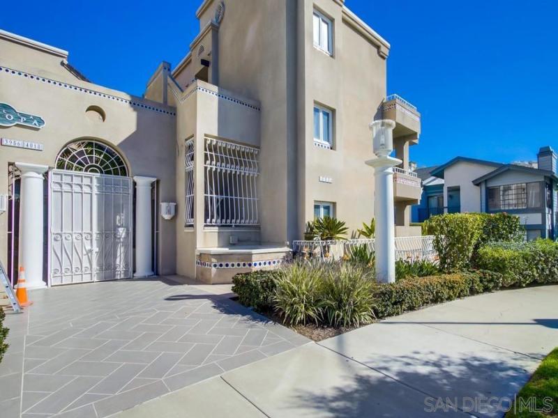 MLS #250033902SD img 0