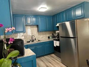 MLS #250033951SD image #0