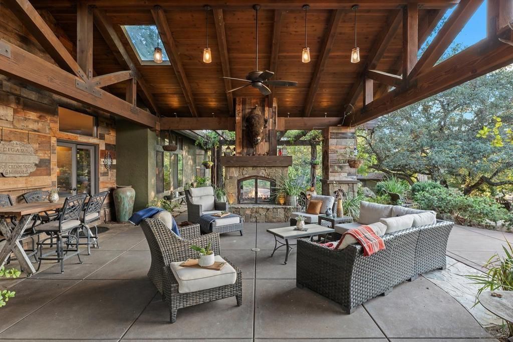 MLS #250034168SD img 0