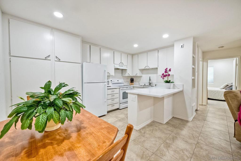 MLS #250034296SD image #0