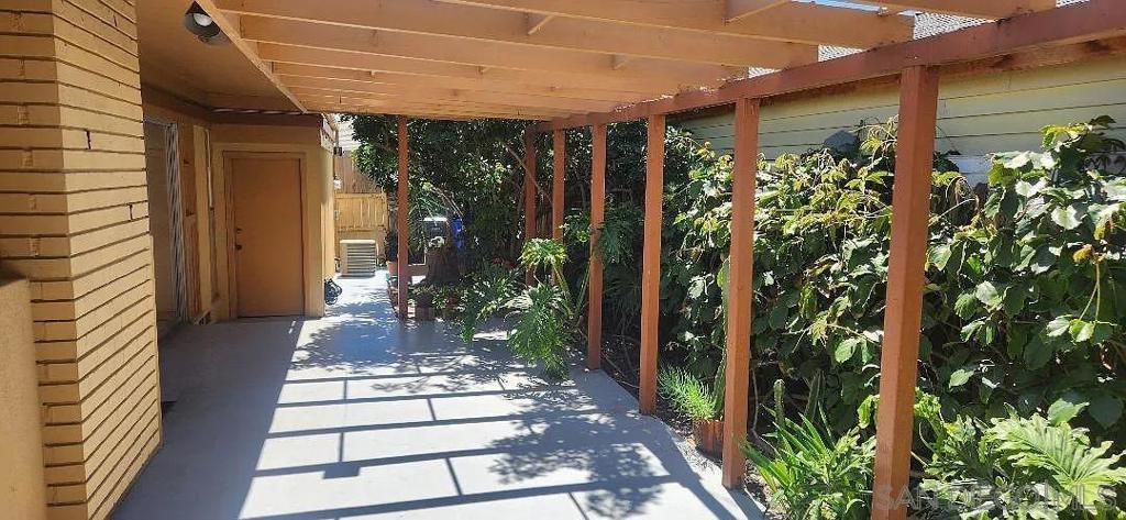 MLS #250034374SD image #0