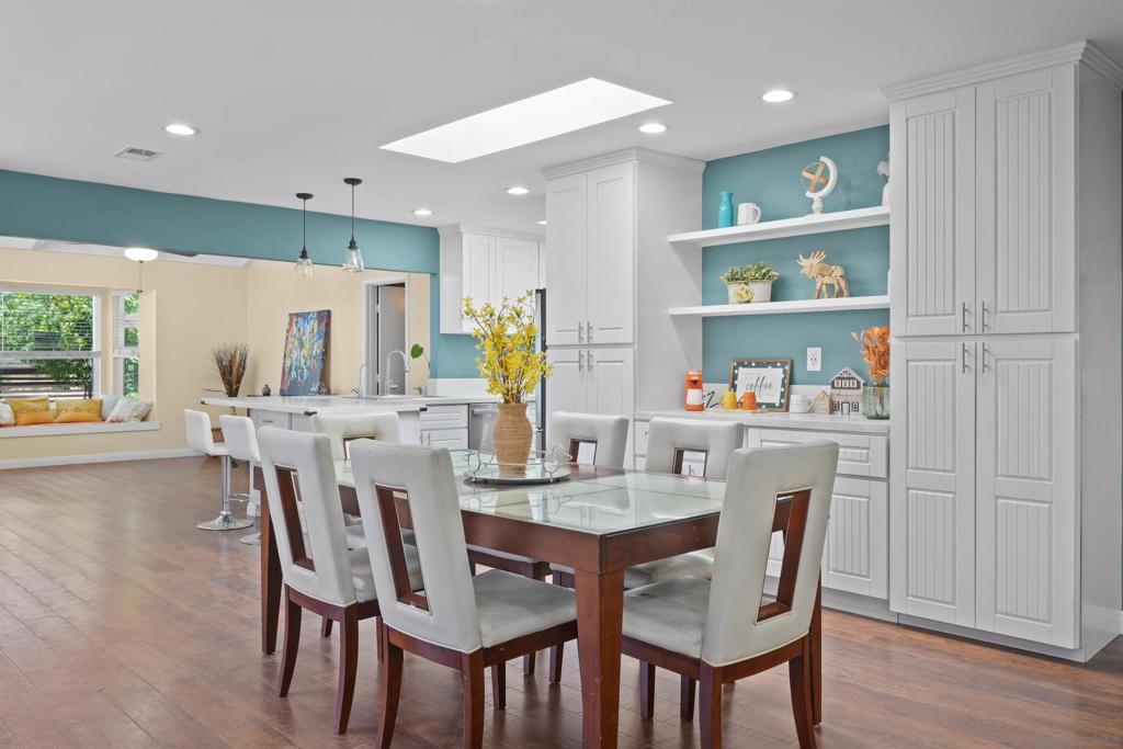 MLS #250034415SD img 0