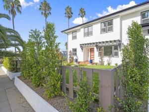 MLS #250034504SD image #0