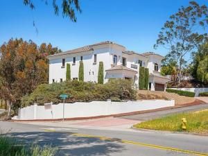 MLS #250034511SD image #0