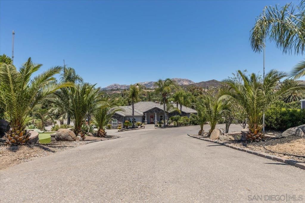 MLS #250034986SD image #0