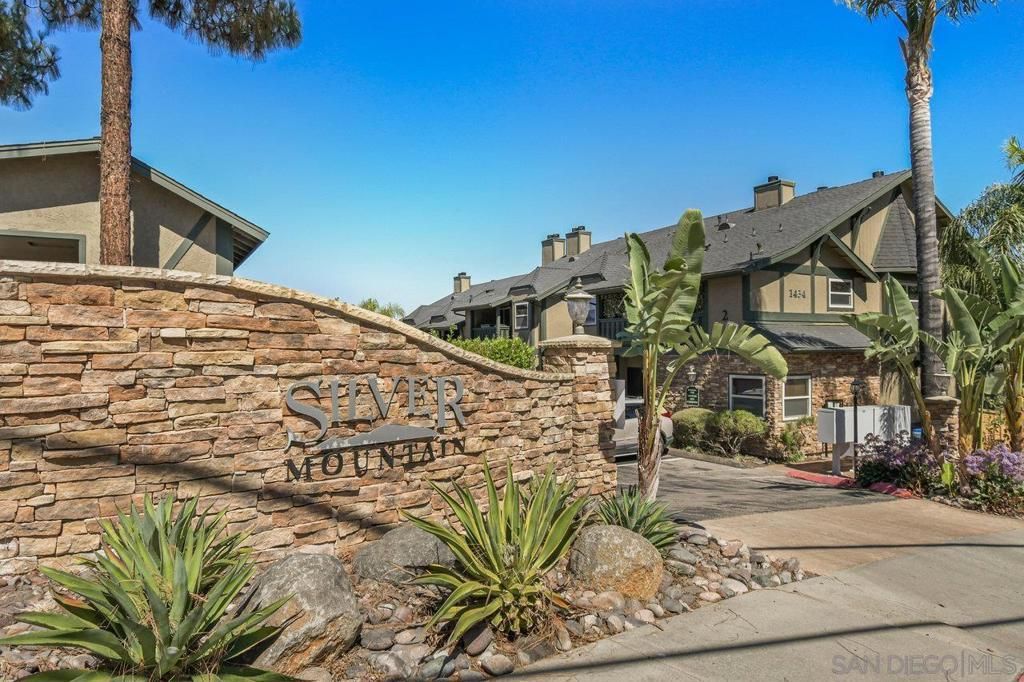 MLS #250035052SD img 0