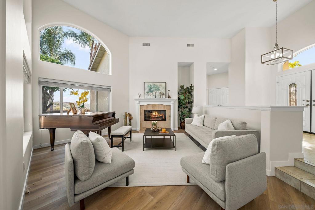 MLS #250035263SD img 0