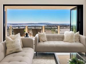 MLS #250035317SD image #0