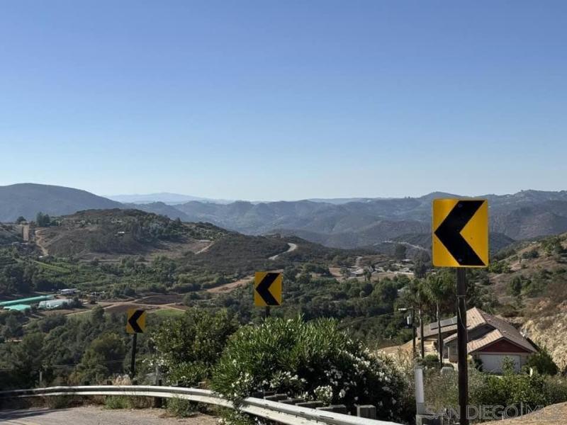 MLS #250035333SD img 0