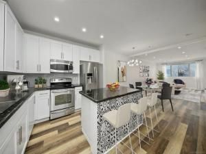 MLS #250035381SD image #0