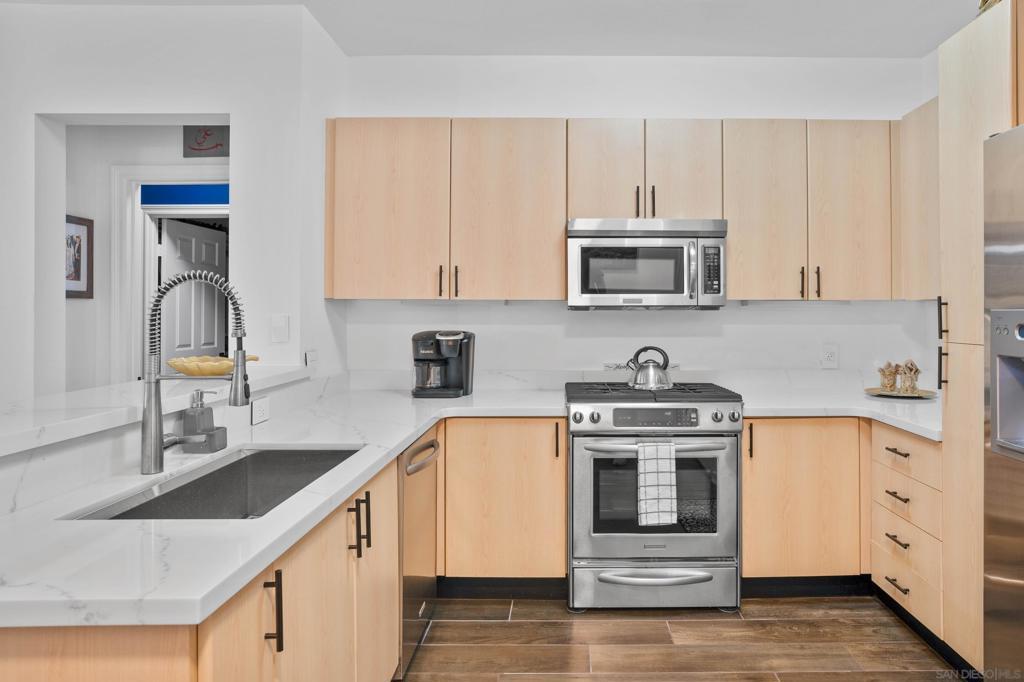 MLS #250035395SD img 0