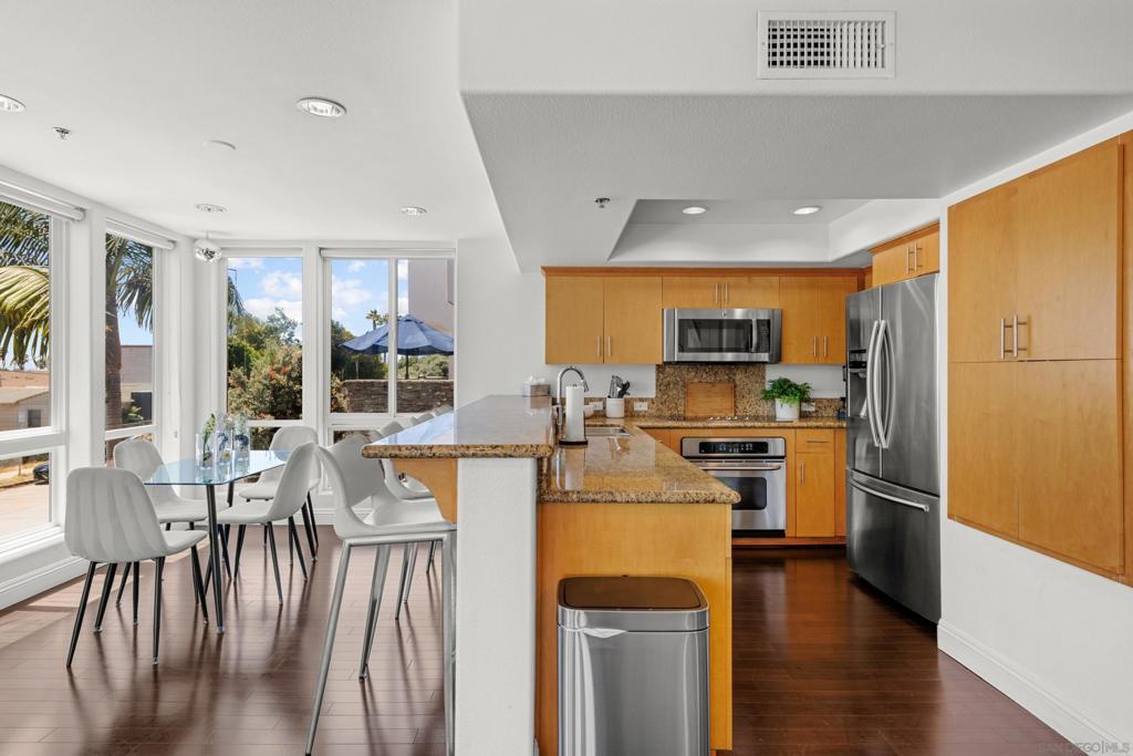 MLS #250035458SD img 0