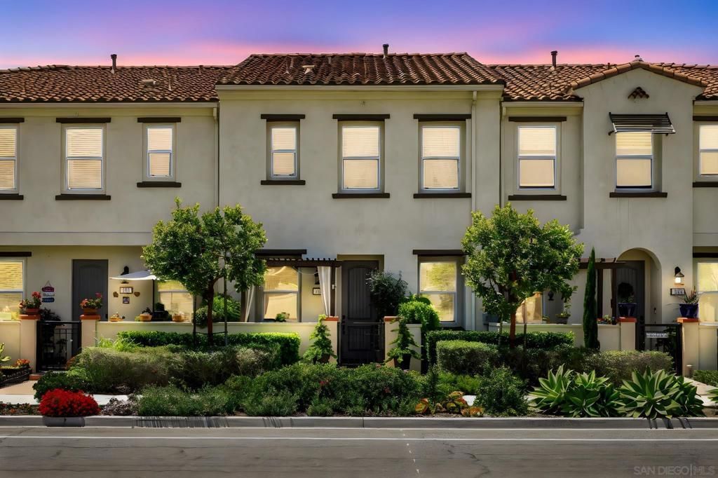 MLS #250035514SD image #0