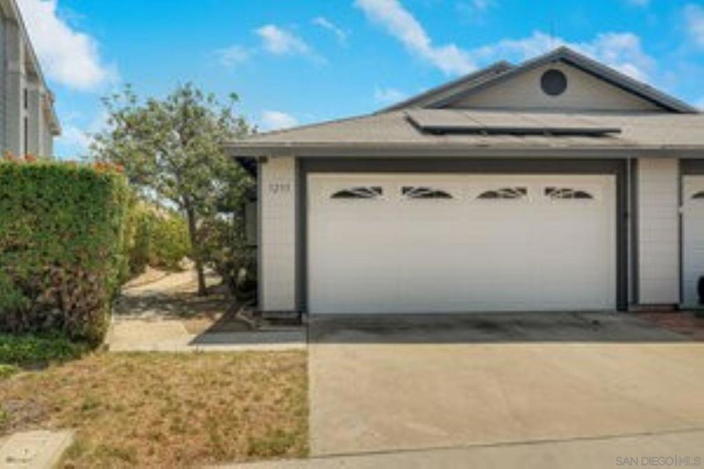 MLS #250035691SD img 0