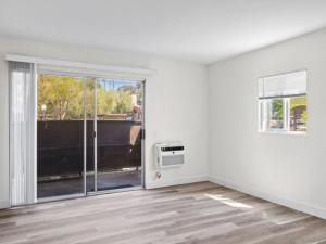 MLS #250035976SD image #0