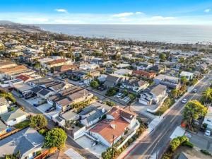 MLS #250036012SD image #0