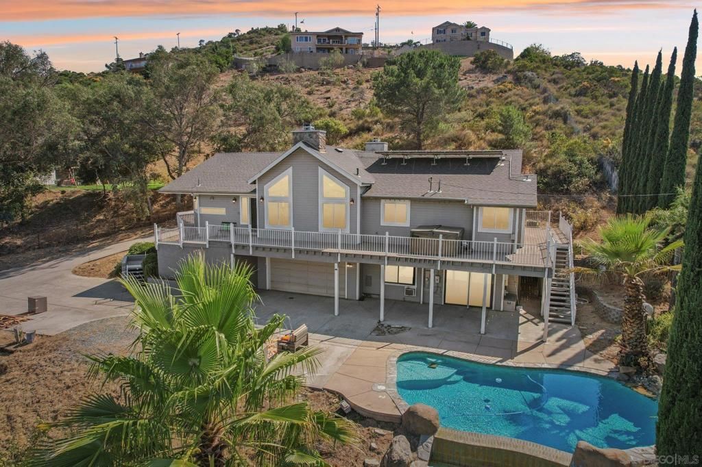 MLS #250036142SD image #0