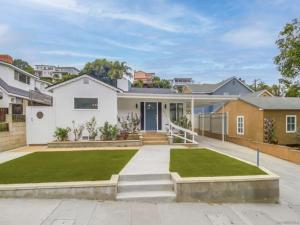 MLS #250036369SD image #0