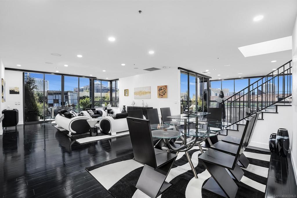 MLS #250036599SD img 0