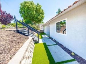 MLS #250036868SD image #0