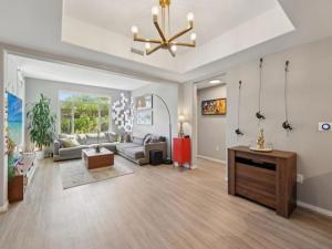 MLS #250036947SD image #0