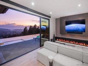 MLS #250037156SD image #0