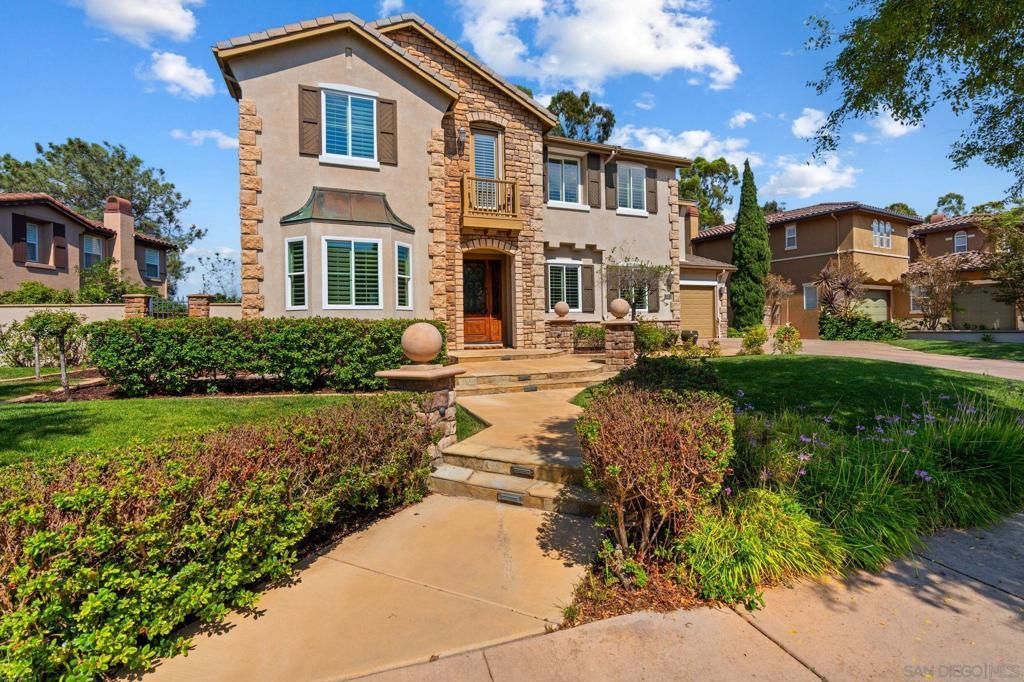 MLS #250037333SD image #0