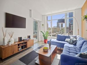 MLS #250037367SD image #0