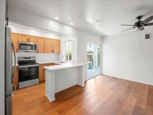 MLS #250037444SD image #0