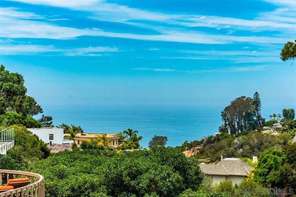 MLS #250037466SD image #0