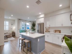 MLS #250037467SD image #0