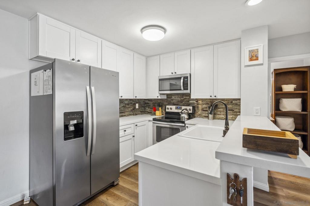 MLS #250037770SD image #0