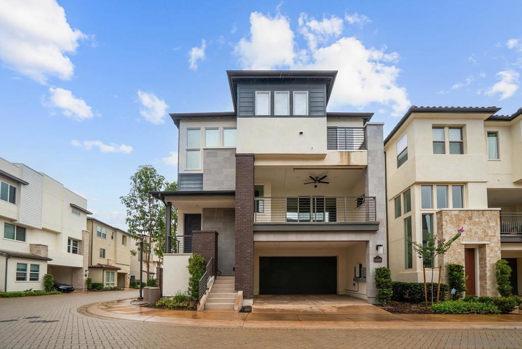 MLS #250037778SD image #0