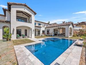 MLS #250037809SD image #0