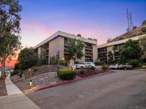 MLS #250037923SD image #0